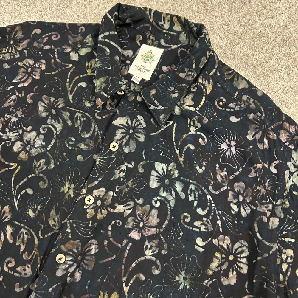 The Territory Ahead Button Down Shirt XL Black Floral Batik Rayon Short Sleeve